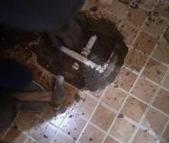 沁阳卫生间漏水维修公司为您分享下卫生间渗水如何处理及注意事项